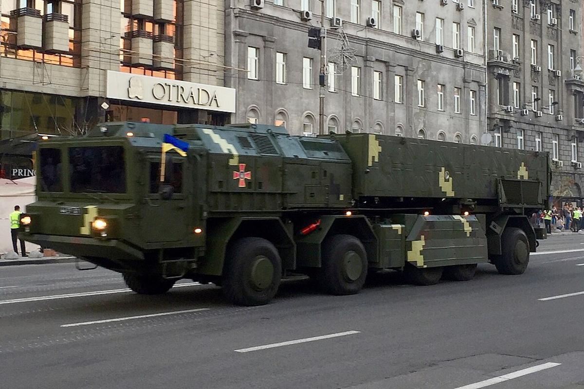 "Провели багато нарад": Зеленський заявив, що в Україні триває активна підготовка до масового виробництва ракет "Сапсан"