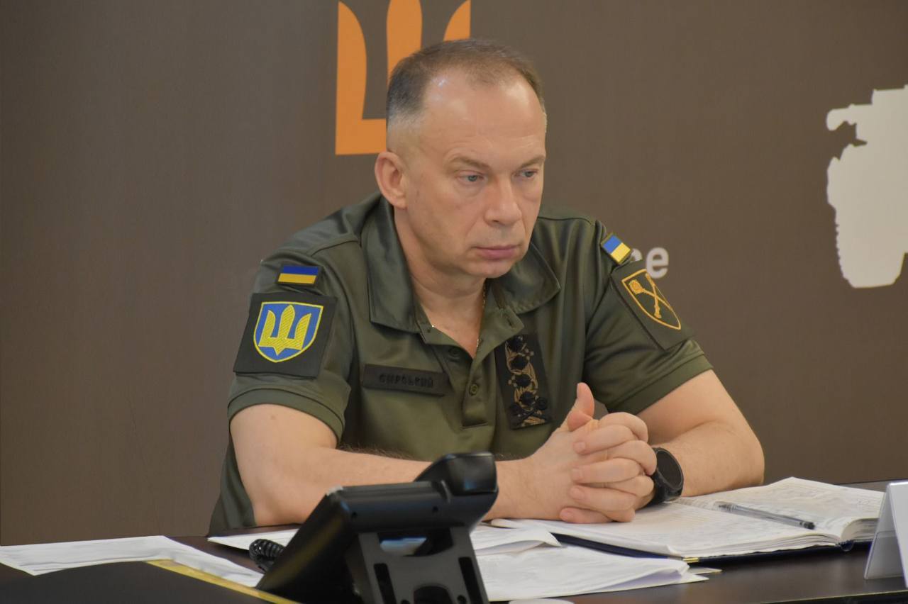 "Задача номер один": Сырский поручил увеличить количество дронов-перехватчиков и указал на нюанс с атаками врага
