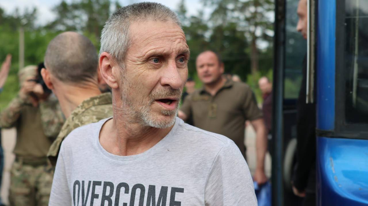 "Продолжаем забирать наших людей": Зеленский сообщил о четвертом за неделю обмене пленными. Фото и видео