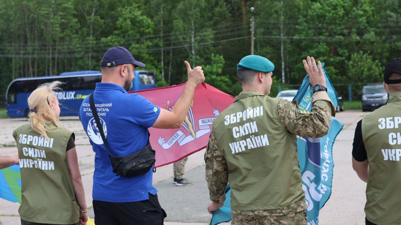 Большинство освобожденных являются офицерами: в Коордштабе рассказали подробности обмена пленными. Фото