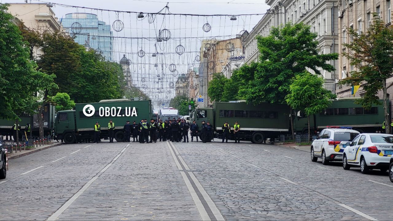 У Києві тимчасово закрили станцію метро та перекрили вулицю в центрі: що відомо