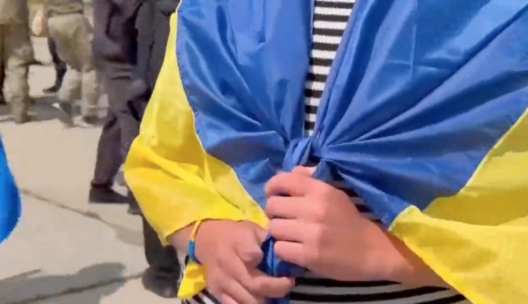 "Він тобі більше не потрібен": росіяни відрубали палець полоненому зі Слов'янська. Відео