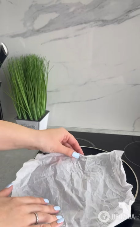 Масло во время жарки брызгает и пачкает кухню: лайфхаки, которые помогут решить проблему