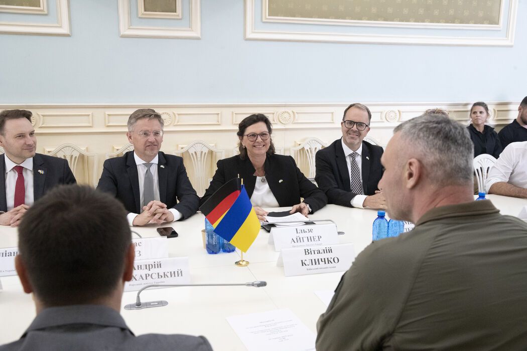Подякував німецьким друзям за підтримку та допомогу: Кличко зустрівся з керівництвом Баварського парламенту