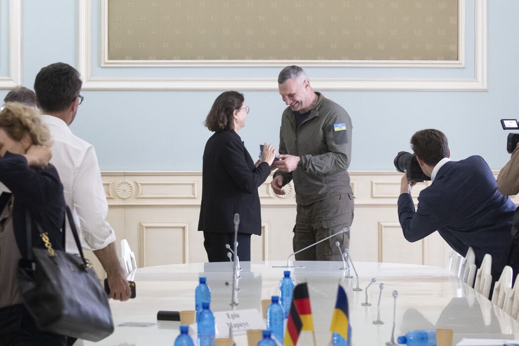 Подякував німецьким друзям за підтримку та допомогу: Кличко зустрівся з керівництвом Баварського парламенту