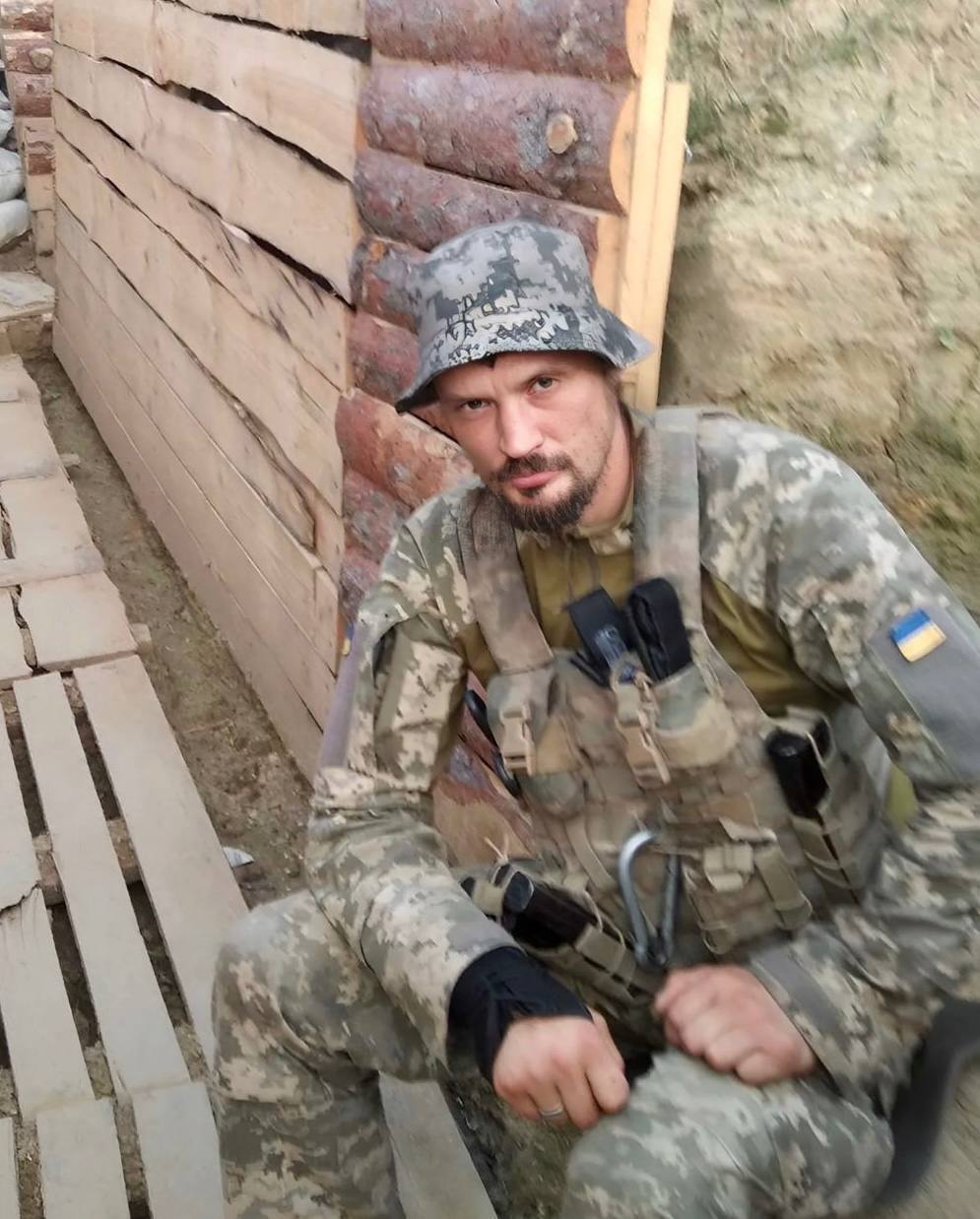 Шел под огонь, чтобы спасти других: на Киевщине попрощаются с военным Юрием Жуковым. Фото