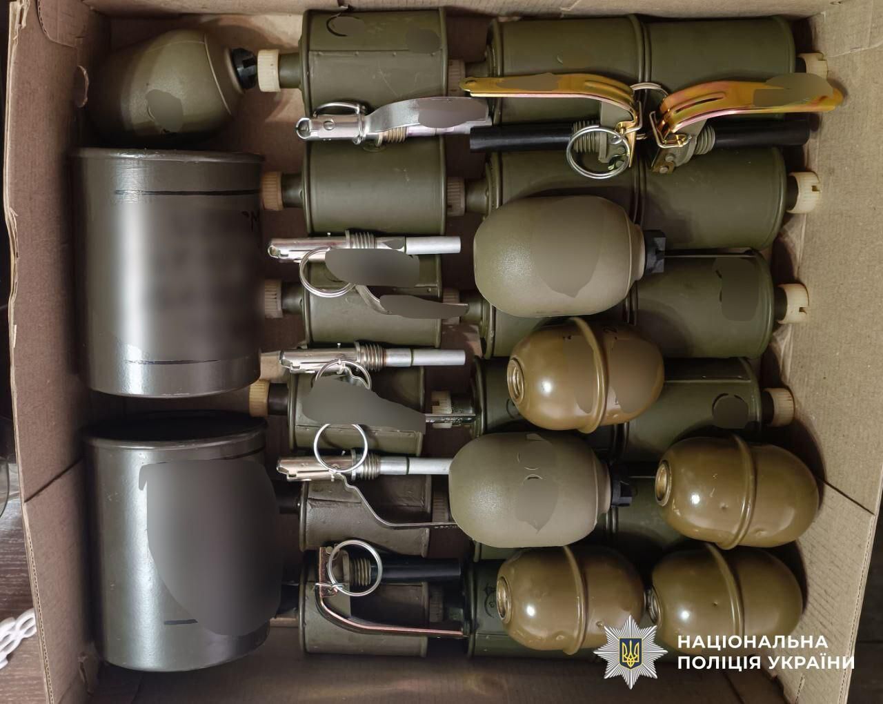 Гранатомети, гранати і боєприпаси: Нацполіція провела понад 940 обшуків із вилучення незаконної зброї. Фото
