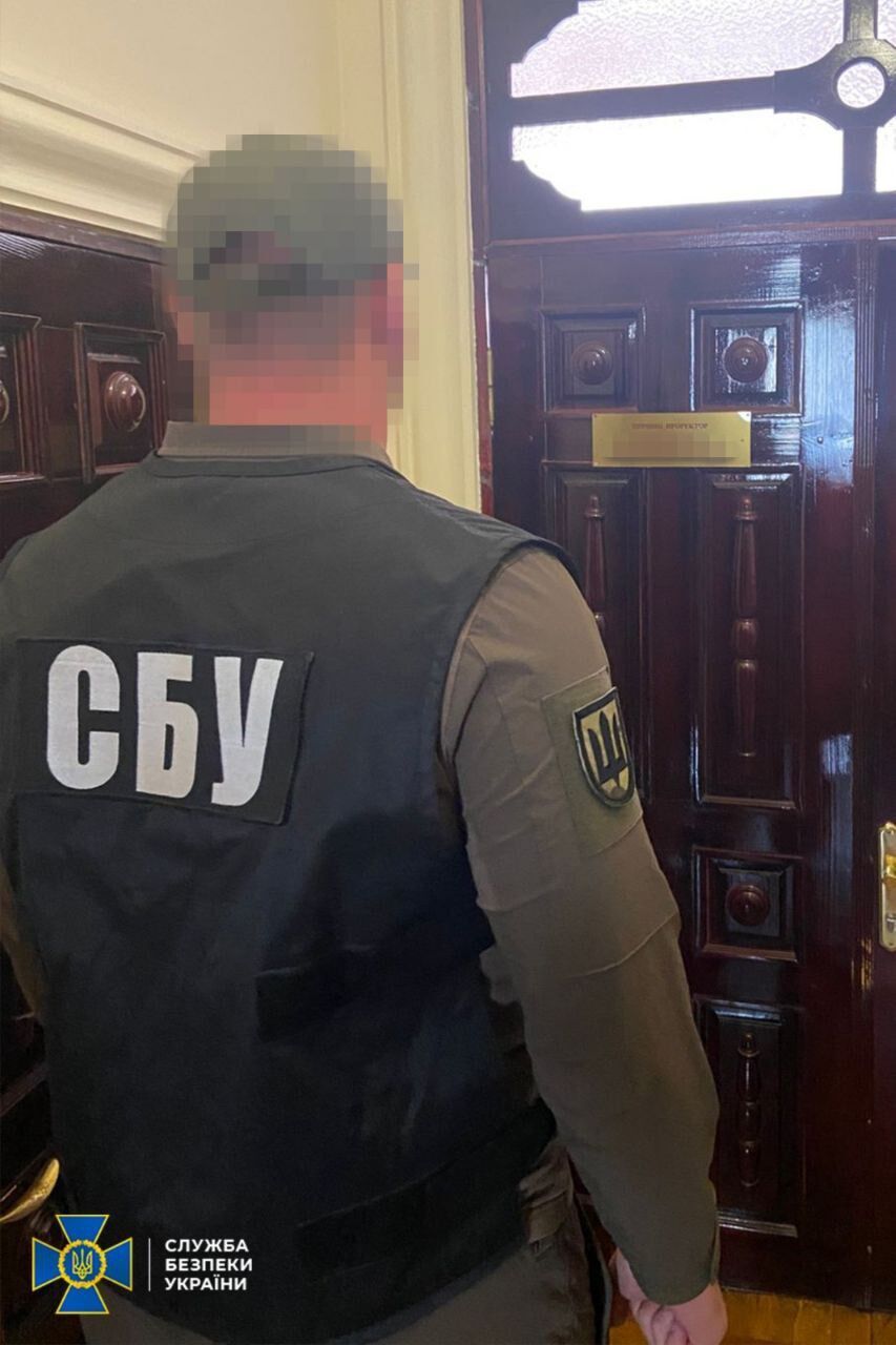 В Запорожье ректорат одного из университетов разоблачили на схеме для уклонистов: "заработали" более 50 млн грн. Фото