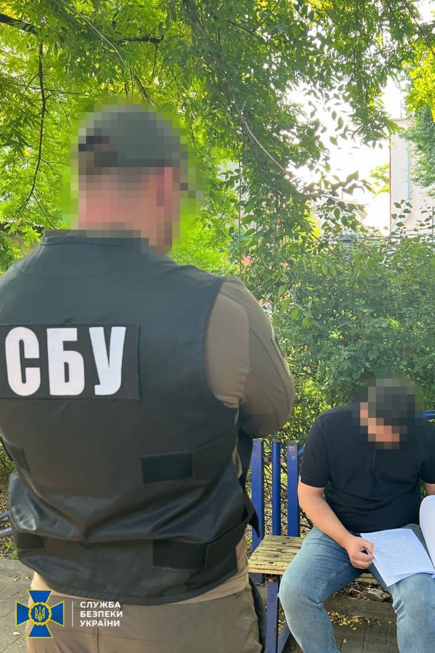 В Запорожье ректорат одного из университетов разоблачили на схеме для уклонистов: "заработали" более 50 млн грн. Фото