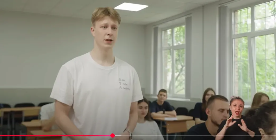 ''Десь захвилювався Тімур Мірошниченко''. Український школяр вразив Терена і Пивоварова своєю дикцією
