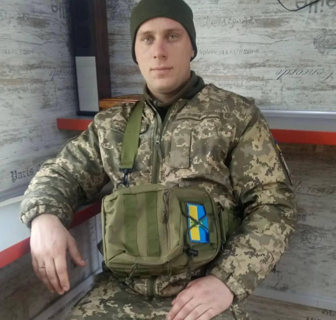 Віддав життя за свободу і майбутнє держави: на фронті загинув молодший сержант Віталій Васильченко з Миколаївщини. Фото