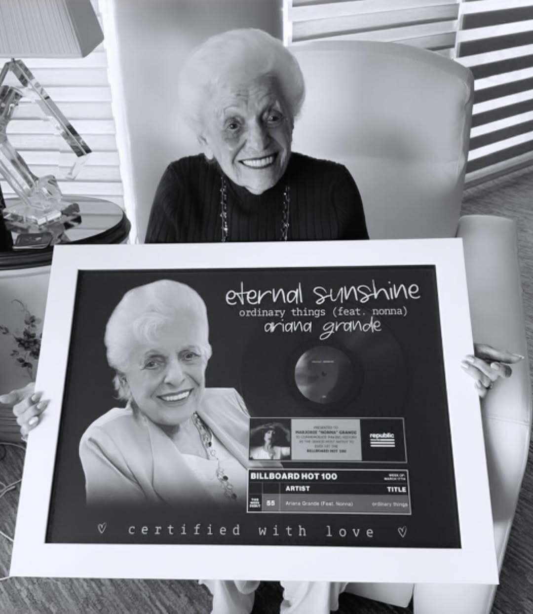 В 99 лет умерла бабушка Арианы Гранде, которая была самой старой артисткой в истории Billboard: звезда отреагировала одним словом