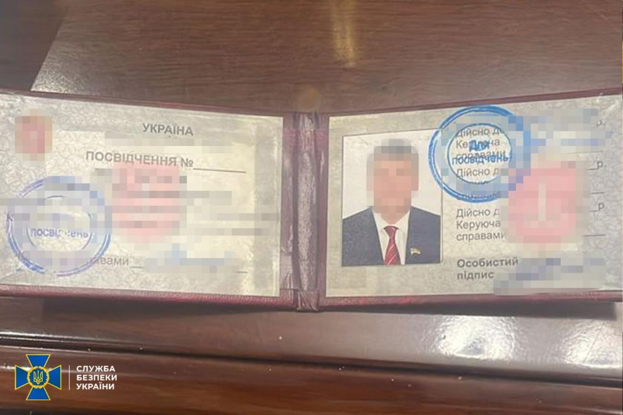 СБУ и Нацполиция разоблачили чиновников горсовета Одессы, которые разворовали почти 50% средств на захоронение украинских воинов. Фото