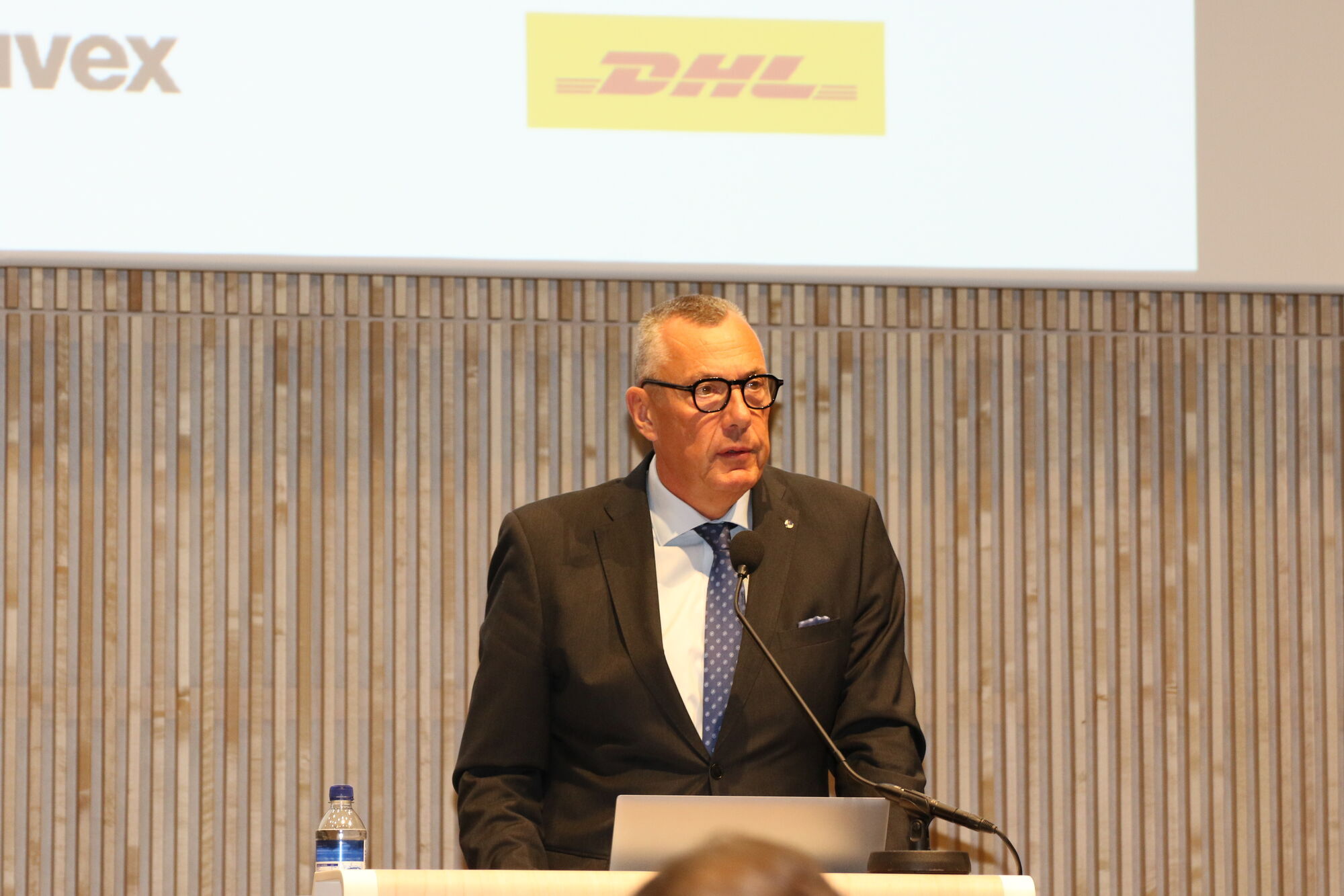 "Сам Путин прошел бы": Россия лезет на Олимпиаду через суды и делегирует в сборную военных, которых называет "нейтральными"