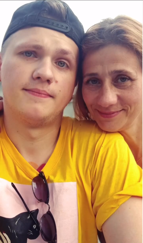 Писав диплом і мріяв відкрити свій бар: що відомо про загиблого від російської ракети киянина Дмитра Ісаєнка