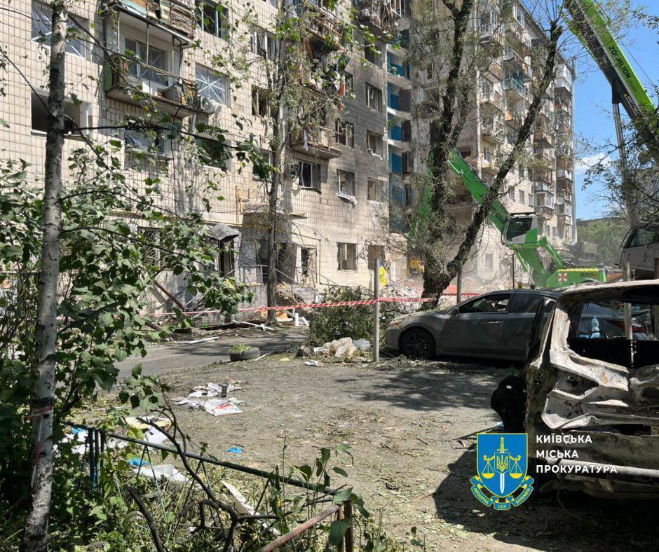 Підтверджено загибель 28 людей унаслідок масованої атаки РФ: пошуково-рятувальні роботи у Києві завершено. Фото