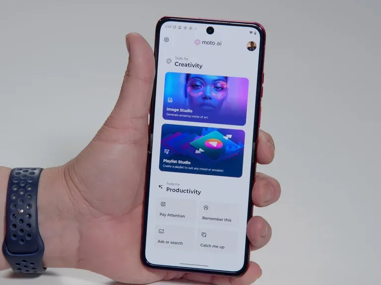 Назван лучший iPhone и смартфон на Android, которые достойны покупки в 2025 году