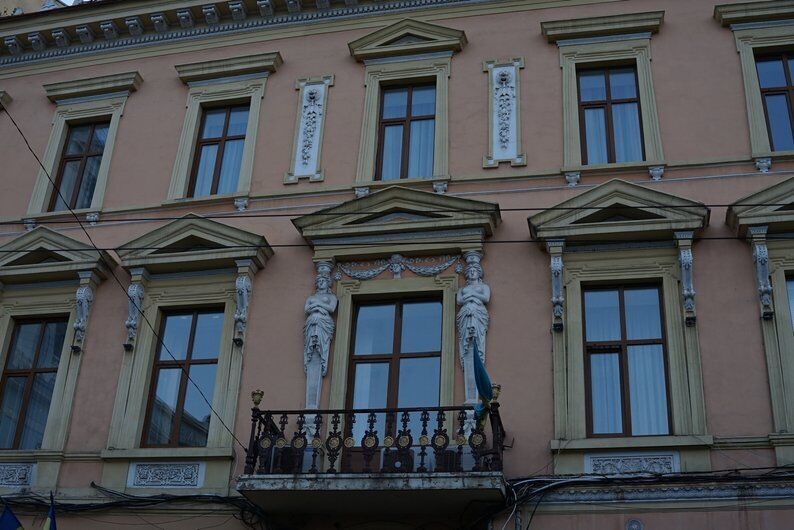 Исторические фото Черновцов сравнили с современностью: как изменился город за 80 лет