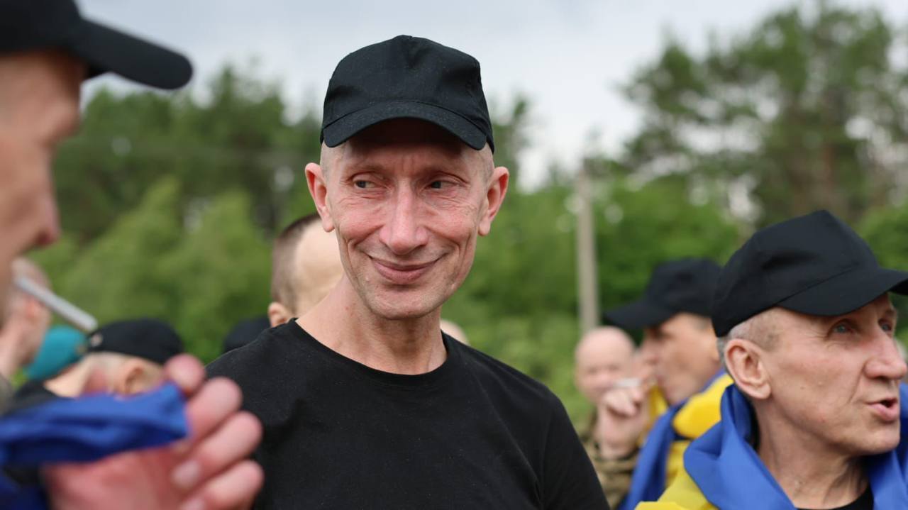 "Наши люди возвращаются домой": Зеленский сообщил о новом обмене пленными. Фото, видео