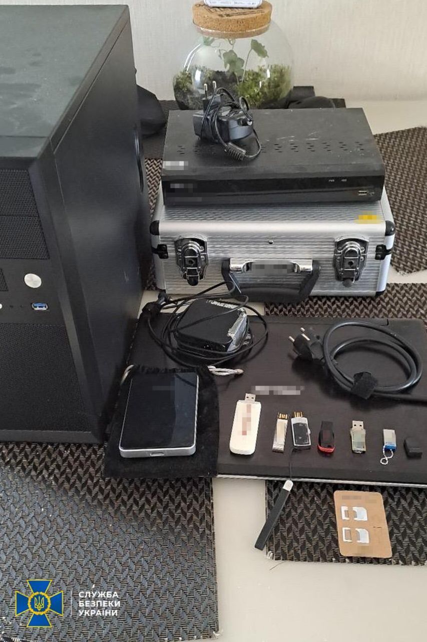 У підозрюваних відбулися обшуки