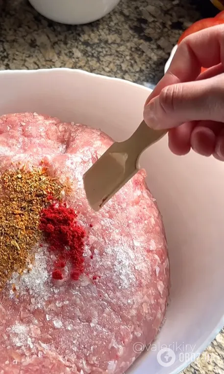 Что приготовить из фарша на ужин: блюдо, которое будет значительно вкуснее классических котлет