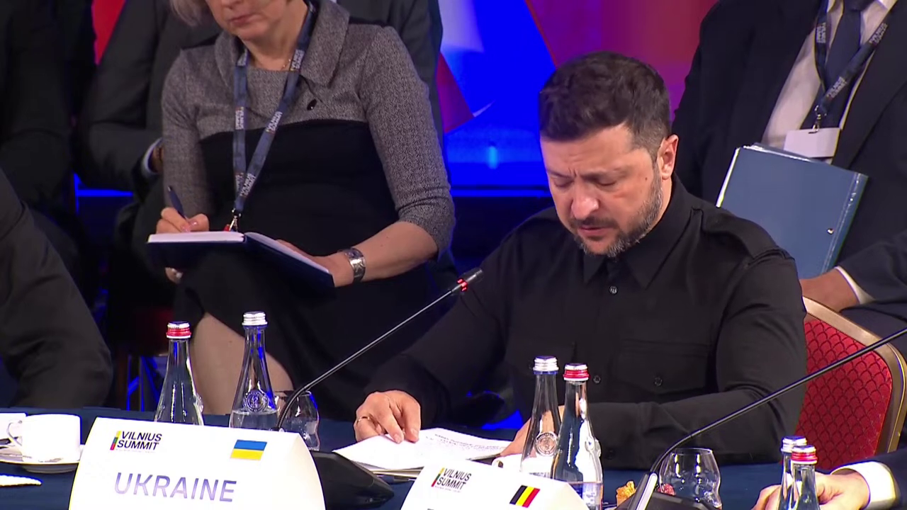 "Росія має відчути ціну своїх втрат": Зеленський у Вільнюсі виступив на Саміті країн Бухарестської дев’ятки та Нордичних країн. Відео