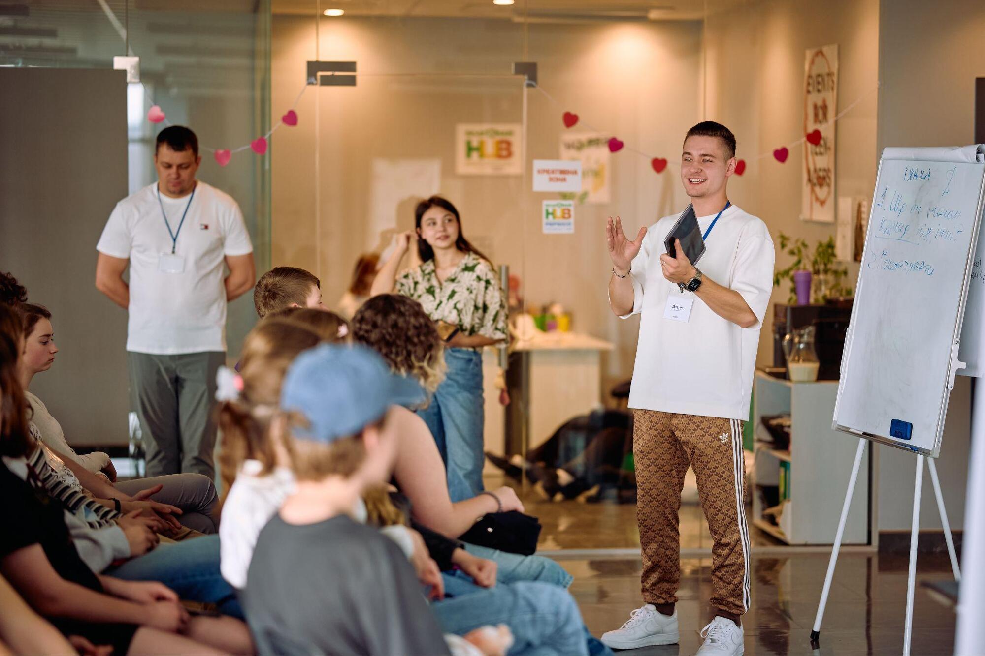 Фонд Favbet Foundation помогает молодежи делать первые шаги в IT: прошёл мастер-класс "Билет в IT"