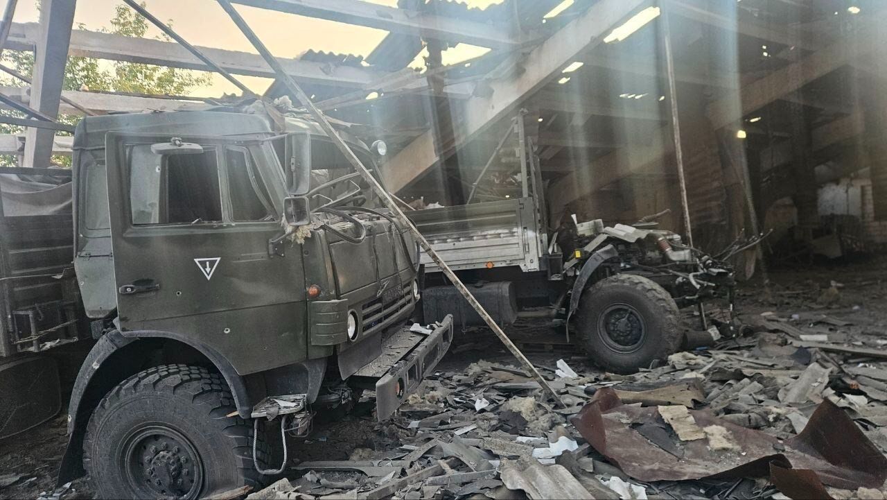ВСУ ударили по месту хранения техники армии РФ на Донбассе: не уцелело ничего. Фото