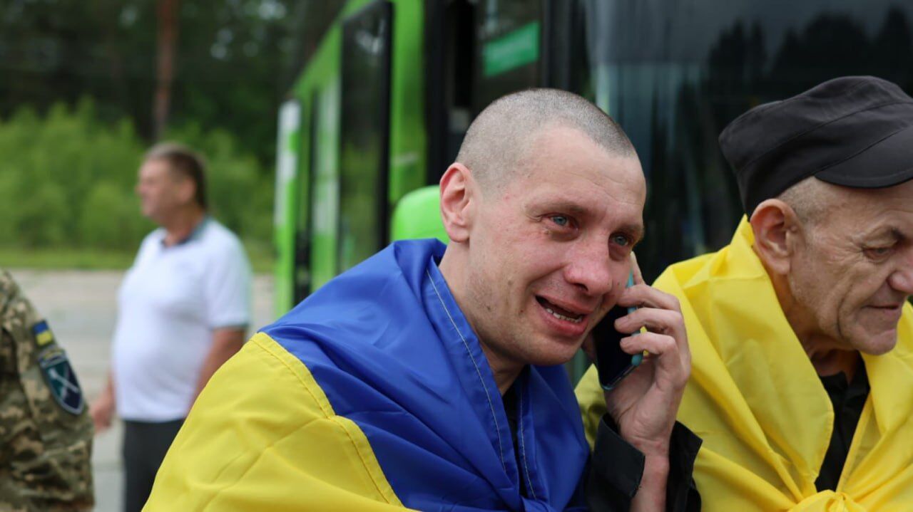 Большинство находилось в неволе более двух лет: Зеленский сообщил о новом обмене пленными с Россией. Фото, видео