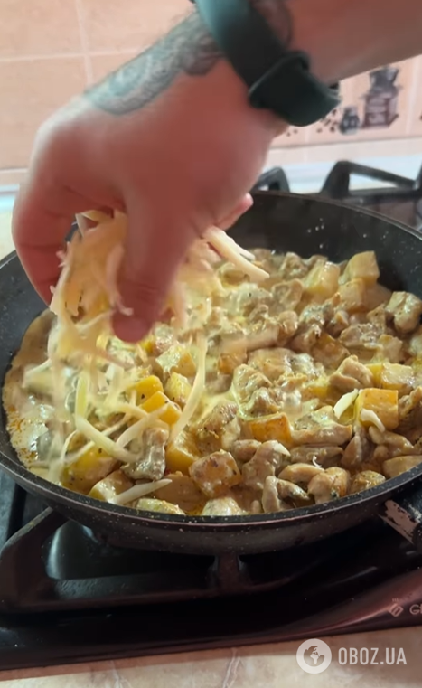 Вкусный картофель с курицей на сковородке: быстрый обед за считаные минуты
