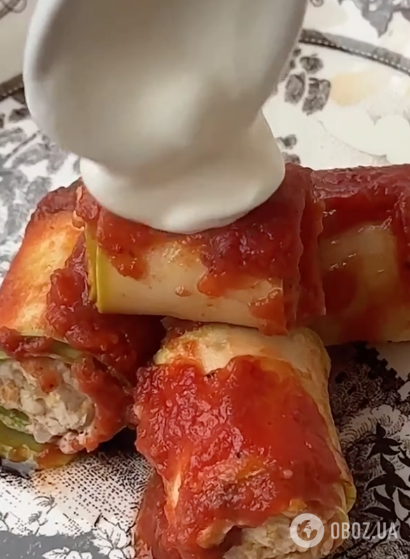 Готові голубці з кабачків