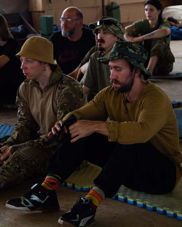 "Этот день настал": звезда сериала "Сага" присоединился к рядам ВСУ и показался в военной форме