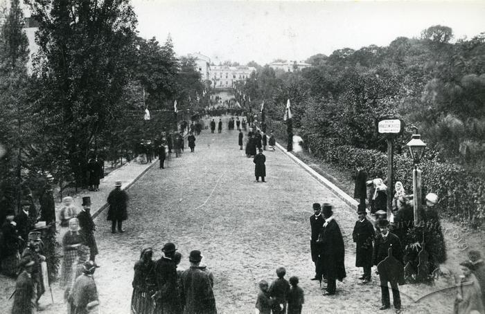 Улицы Львова 100 лет назад: в сети показали старые фото