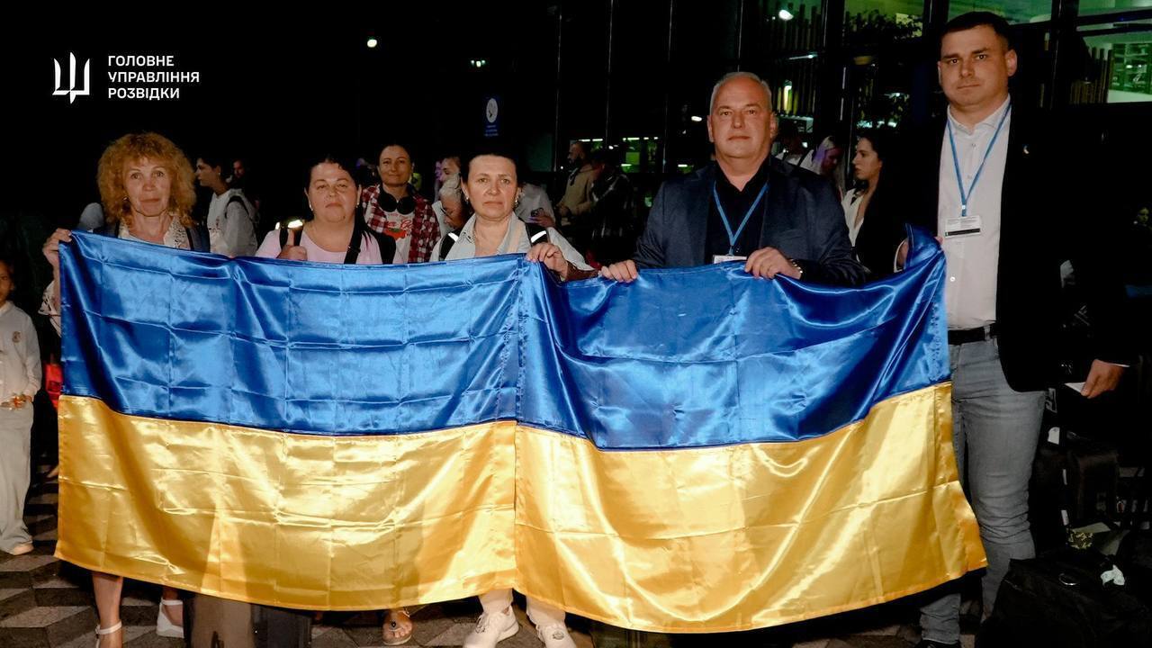 Украина эвакуировала своих граждан из Израиля накануне атак США по Ирану: появились подробности операции. Фото
