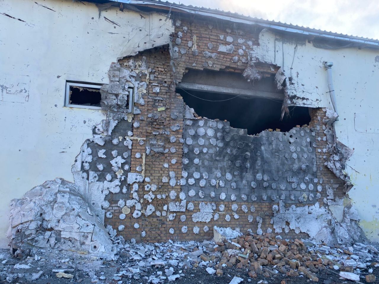 Оккупанты ударили артиллерией и дронами по Днепропетровщине: пострадали четыре человека. Фото