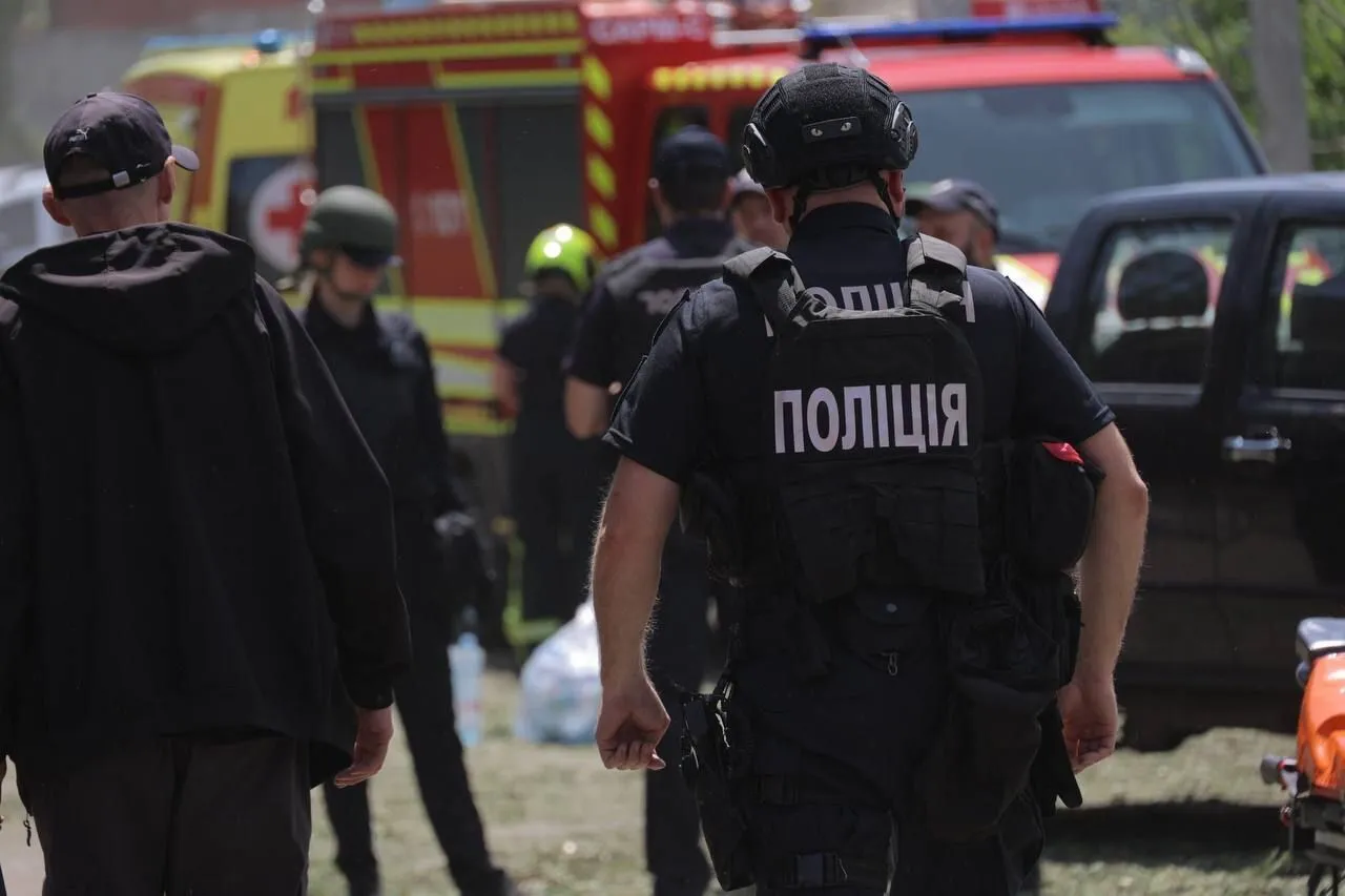 Оккупанты ударили баллистикой по Днепру и Самару: повреждена гражданская инфраструктура, есть жертвы и более 160 раненых. Фото и видео