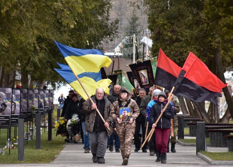 Мати загиблого захисника зі Львівщини передала власну машину на потреби ЗСУ: вчинок зворушив мережу. Фото