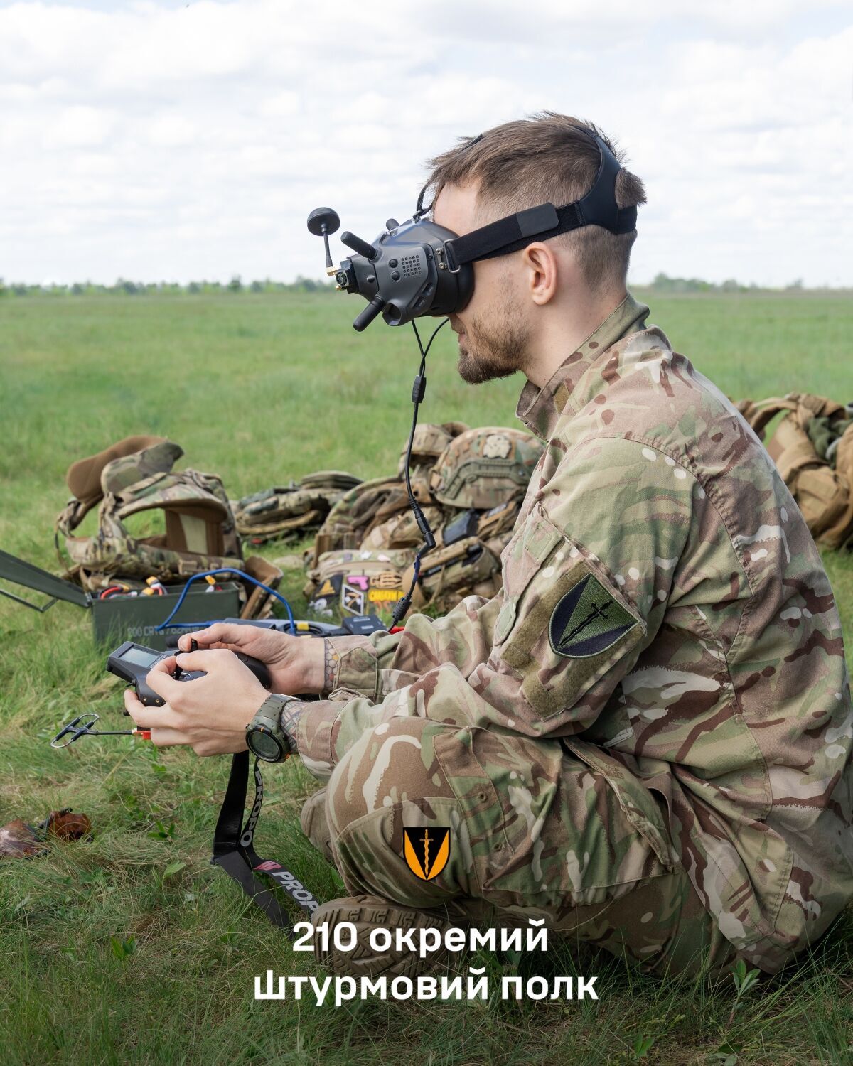 Взяли на таран: украинские операторы БПЛА сбили российские "Мавики", которые корректировали работу вражеской артиллерии. Видео