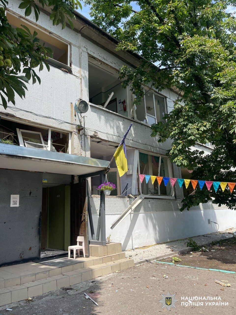 Окупанти вдарили балістикою по Дніпру та Самару: пошкоджено цивільну інфраструктуру, є жертви і сотні поранених. Фото й відео