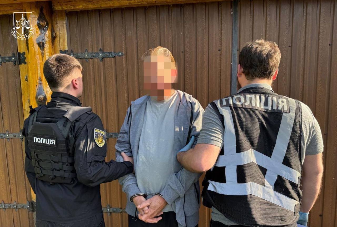 Був у розшуку з 1992 року: в Україні затримали американця, який понад 30 років переховувався від правосуддя за сексуальні злочини проти дітей
