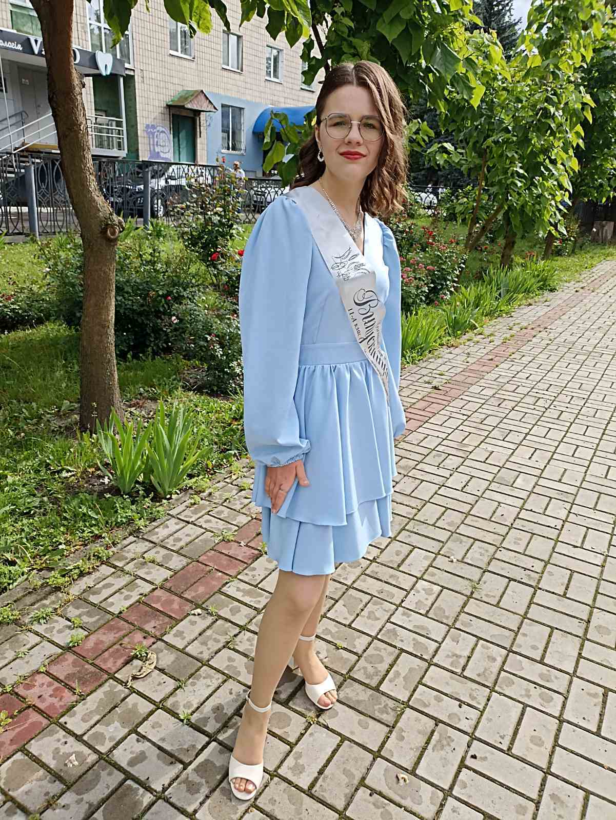 Випускниця з Полтавщини склала НМТ на 800 балів: вона не зробила жодної помилки в чотирьох тестах. Фото