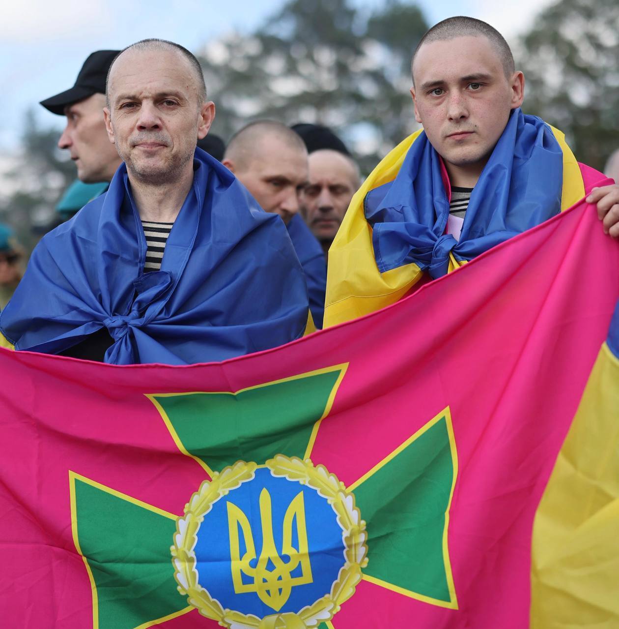 Большинство были в плену с 22-го года: состоялся обмен пленными между Украиной и РФ. Фото и видео