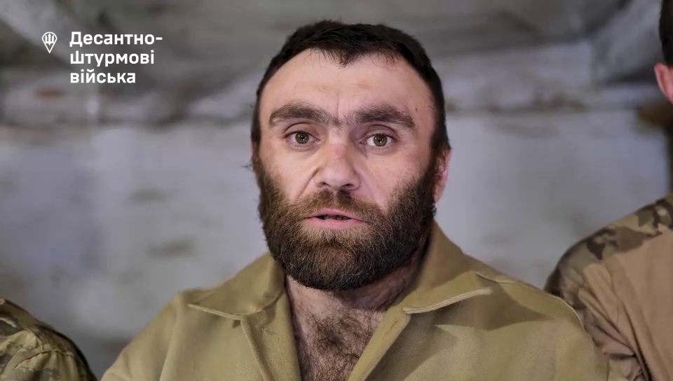Сили оборони на Сумщині взяли в полон групу окупантів з бригад, які особливо "відзначились" у війні. Відео