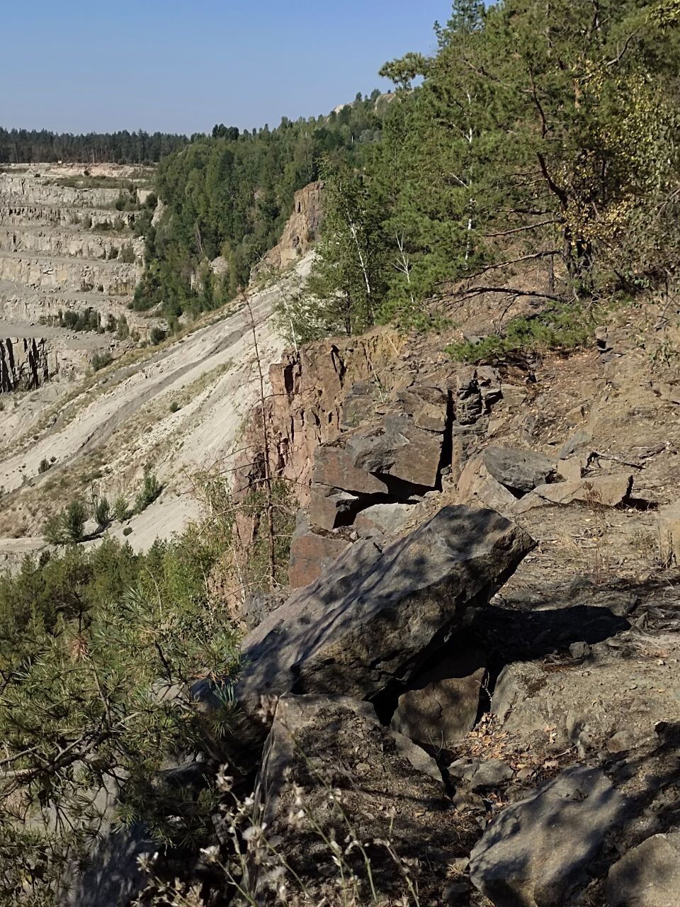 Мальдівські пейзажі, кратери Місяця і підводний музей: що дивовижного можна побачити на  Житомирщині неподалік Коростеня