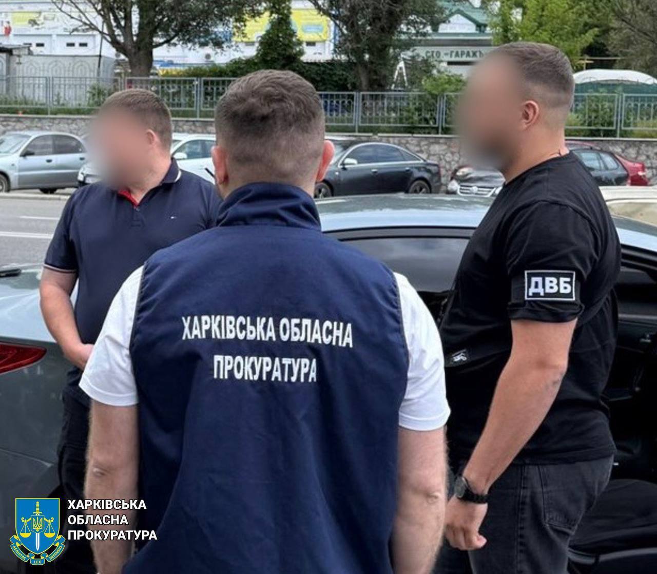 Врал, что является владельцем автошколы: в Харькове задержали дельца, который за деньги организовывал права "под ключ". Фото