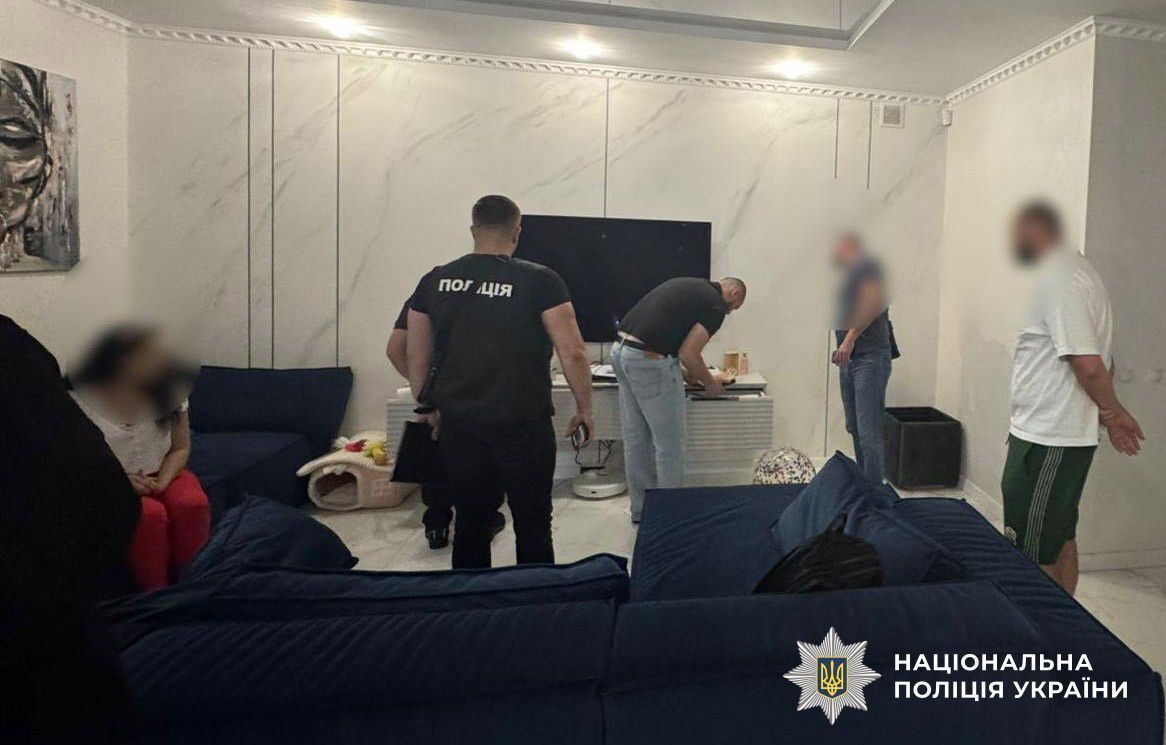 Нацполиция проводит обыски по делу о мошенничестве во время сбора средств для Назария Гусакова: детали дела. Фото