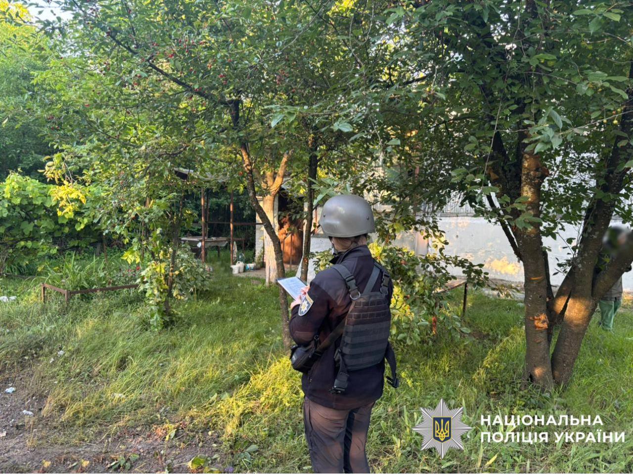 Есть раненый, повреждены дома: в КОВА рассказали о последствиях российской атаки на Киевщину. Фото