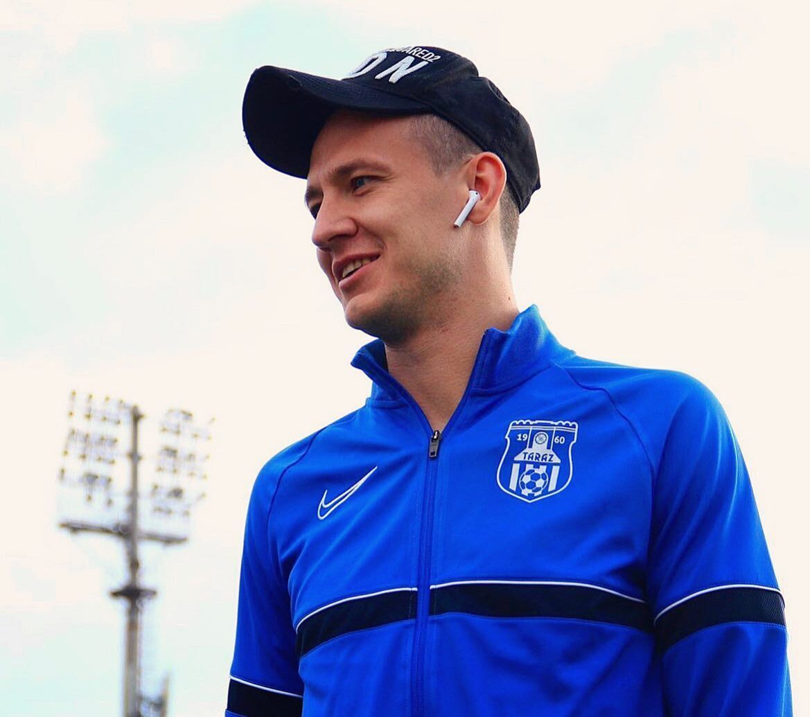 Вызывался в сборную Украины и сбежал из страны. Известный украинский футболист получил паспорт России