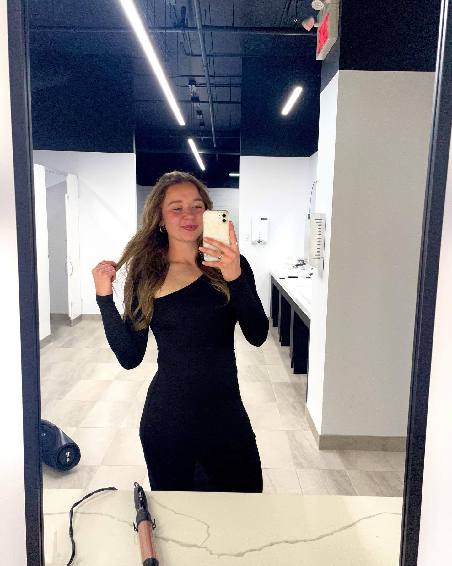 "Роблю це для всіх українців". Відома футболістка відмовилася виступати за Канаду і перейшла до збірної України