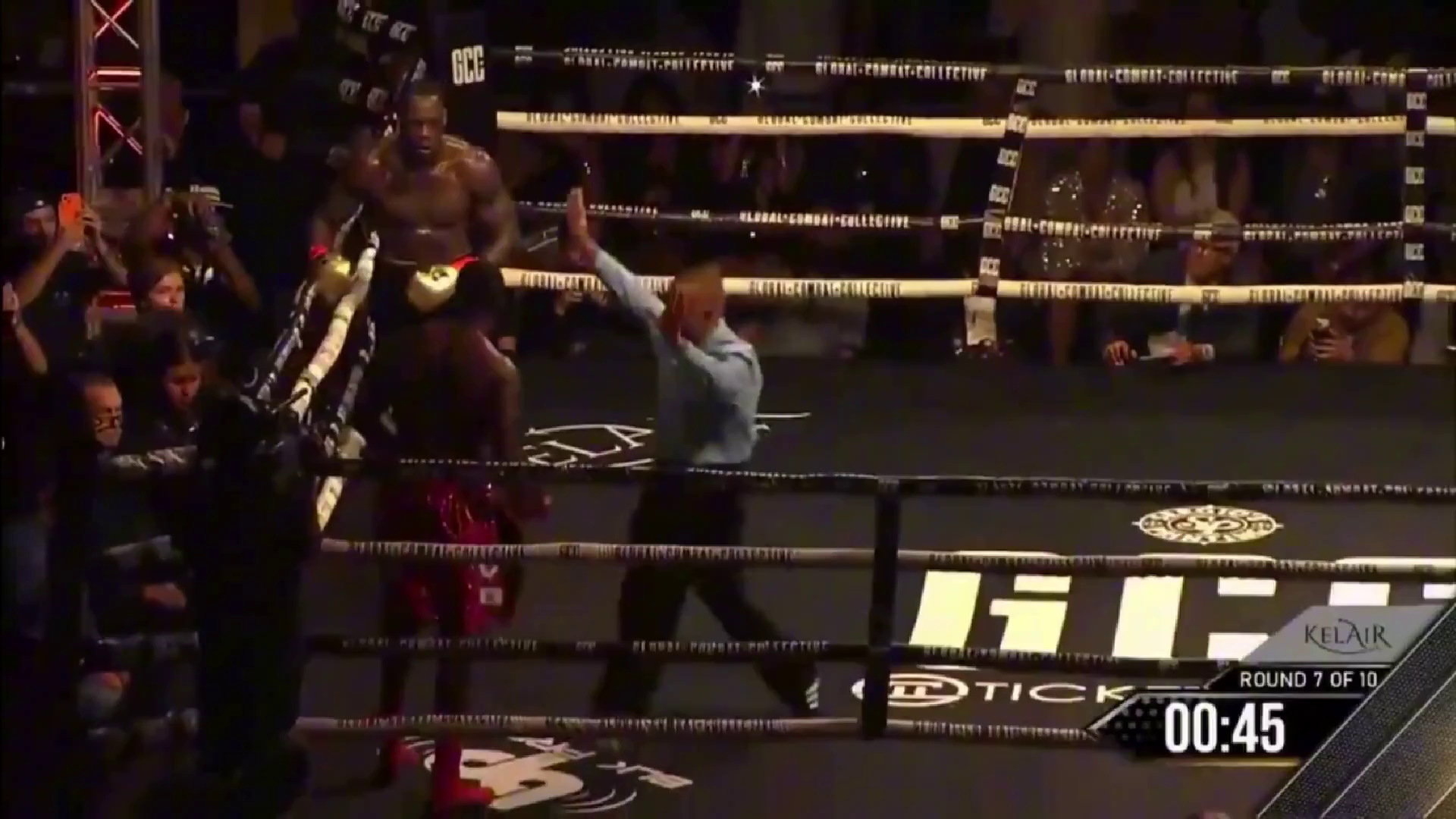 Усик відмовився від співпраці з Туркі Аль аш-Шейхом і припинив виступати в Riyadh Season